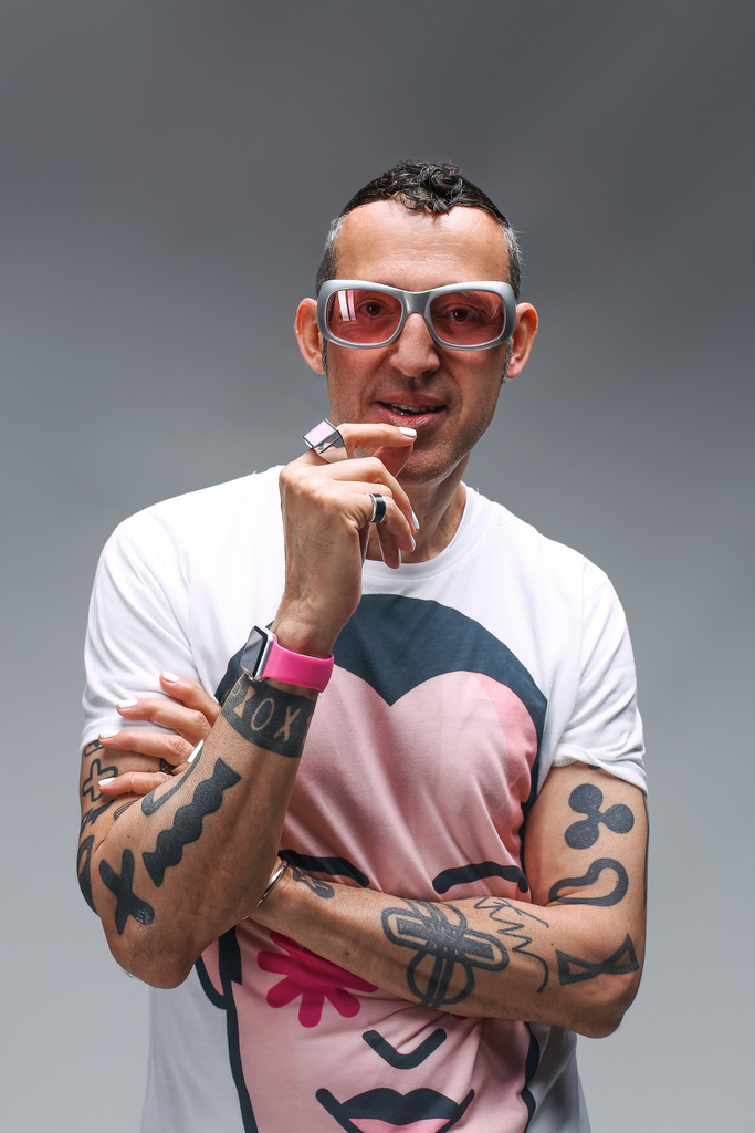 Karim Rashid Loope